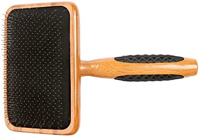 Bass Slicker Brush